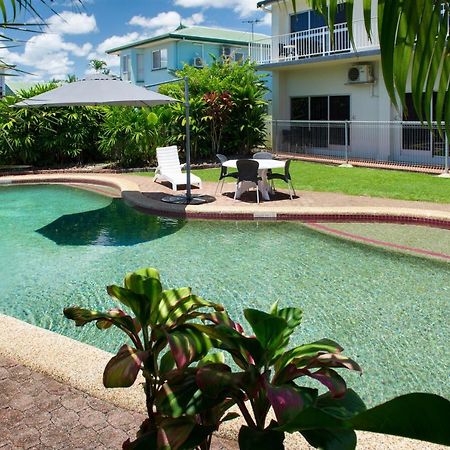 Barrier Reef Motel Innisfail Exterior photo